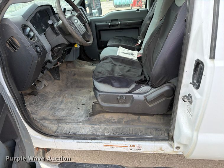 image for item MZ9728 2012 Ford F-450 Ext. Cab flatbed truck