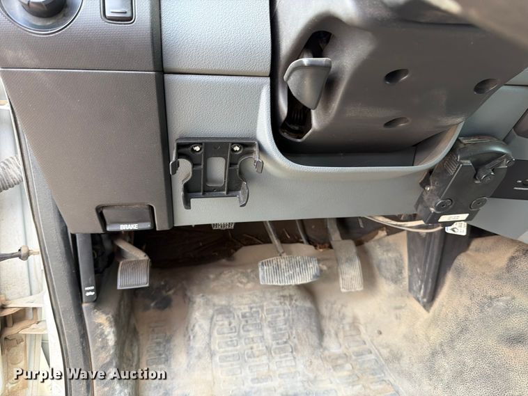 image for item MZ9728 2012 Ford F-450 Ext. Cab flatbed truck