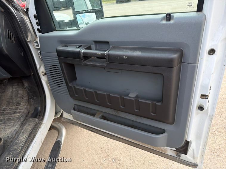 image for item MZ9728 2012 Ford F-450 Ext. Cab flatbed truck