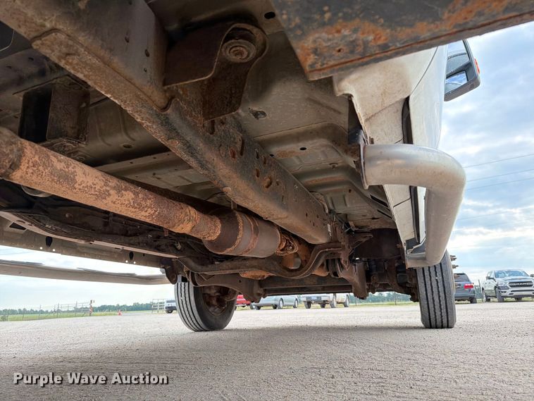 image for item MZ9728 2012 Ford F-450 Ext. Cab flatbed truck