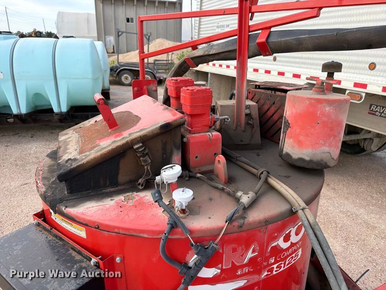 image for item MZ9729 2006 Crafco Super Shot 125D melter applicator