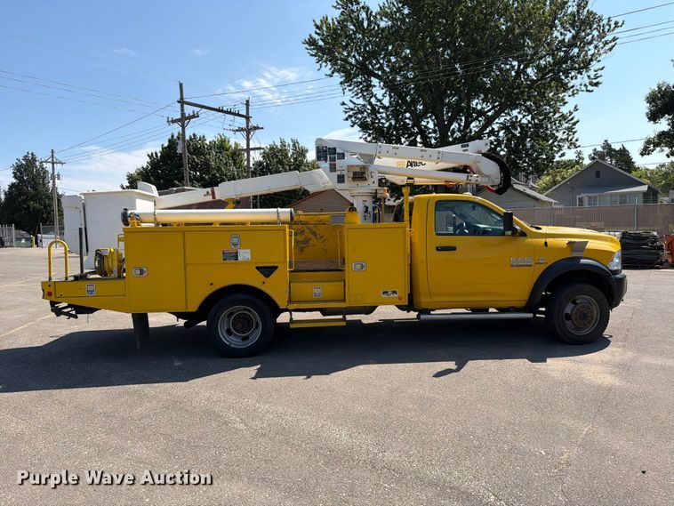image for item MZ9730 2015 RAM 5500HD bucket truck
