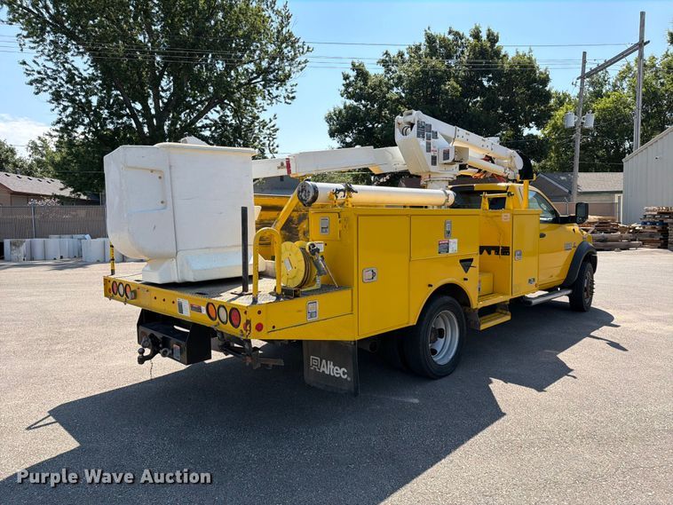image for item MZ9730 2015 RAM 5500HD bucket truck