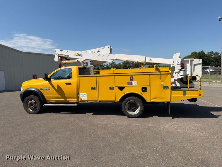 image for item MZ9730 2015 RAM 5500HD bucket truck