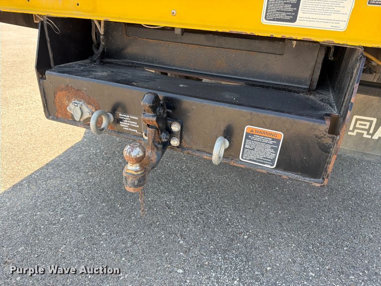 image for item MZ9730 2015 RAM 5500HD bucket truck