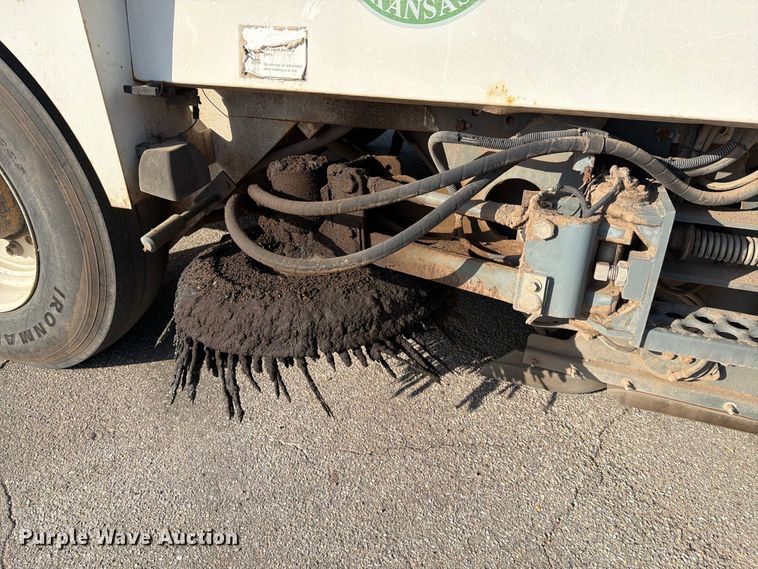 image for item MZ9744 2003 Elgin Pelican Series P street sweeper truck