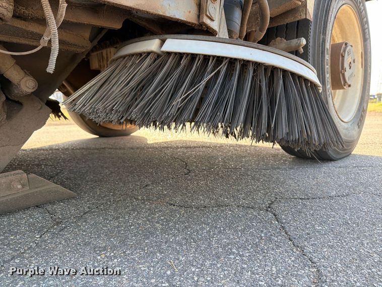 image for item MZ9744 2003 Elgin Pelican Series P street sweeper truck