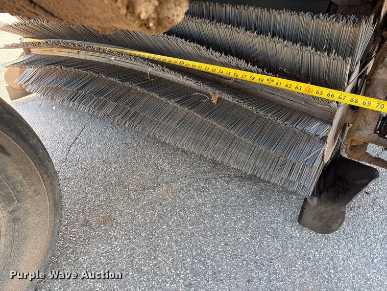 image for item MZ9744 2003 Elgin Pelican Series P street sweeper truck
