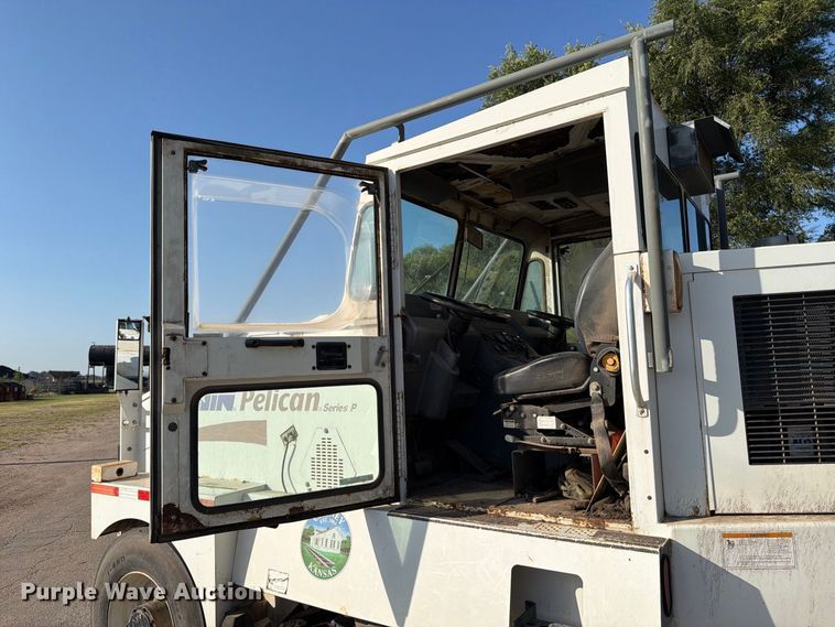 image for item MZ9744 2003 Elgin Pelican Series P street sweeper truck