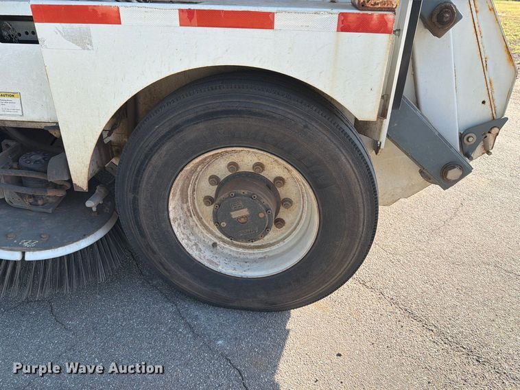 image for item MZ9744 2003 Elgin Pelican Series P street sweeper truck
