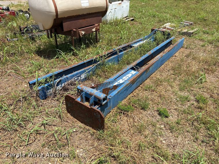 image for item NK9235 Magnum two post automotive lift