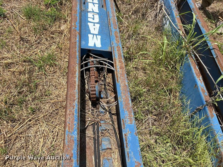image for item NK9235 Magnum two post automotive lift