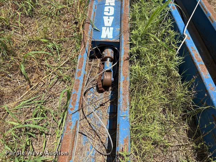 image for item NK9235 Magnum two post automotive lift