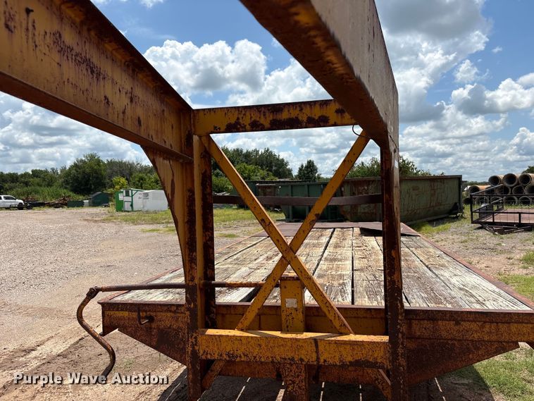 image for item NK9239 1978 Belshe T-8 equipment trailer