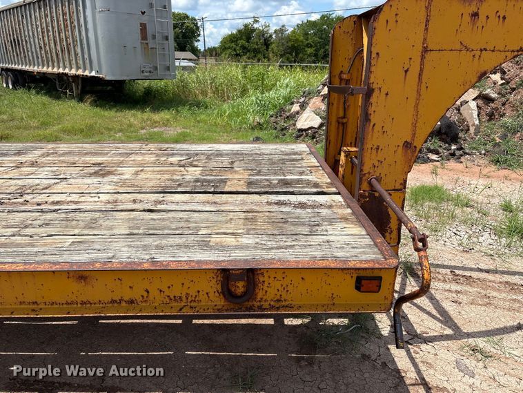 image for item NK9239 1978 Belshe T-8 equipment trailer