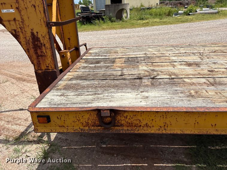 image for item NK9239 1978 Belshe T-8 equipment trailer