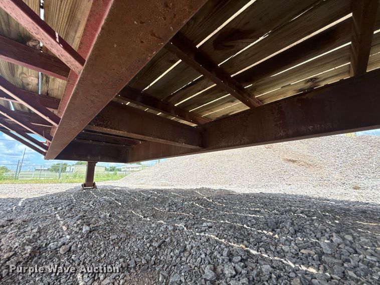 image for item NK9242 1985 W-W equipment trailer
