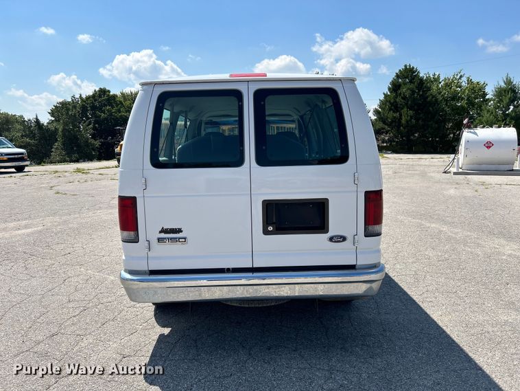 image for item NM9857 2008 Ford E150 van