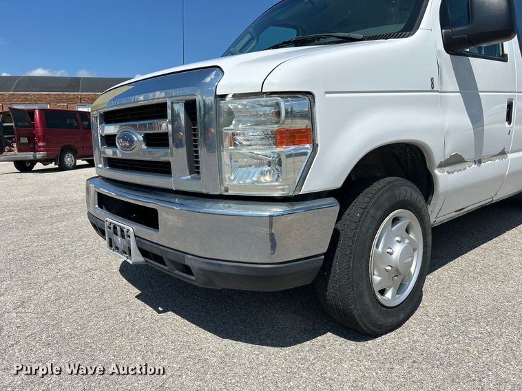 image for item NM9857 2008 Ford E150 van