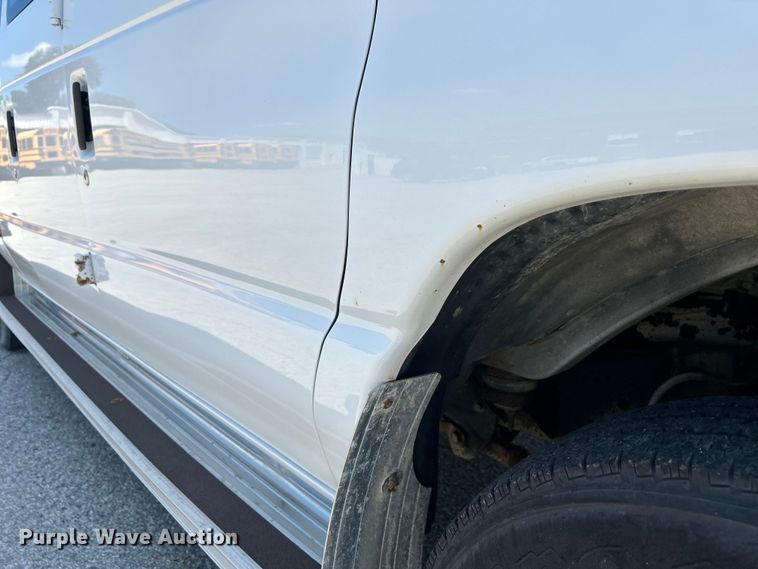 image for item NM9857 2008 Ford E150 van