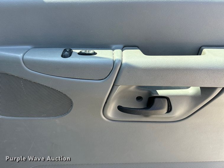 image for item NM9857 2008 Ford E150 van
