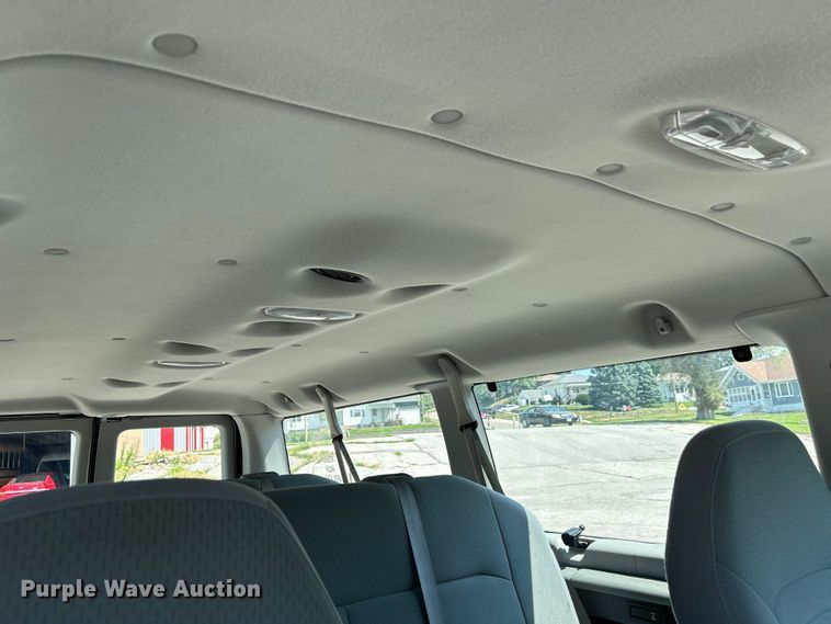 image for item NM9857 2008 Ford E150 van