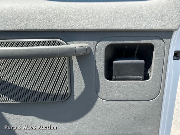 image for item NM9857 2008 Ford E150 van