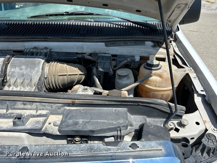 image for item NM9857 2008 Ford E150 van
