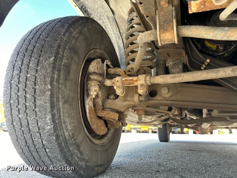 image for item NM9857 2008 Ford E150 van