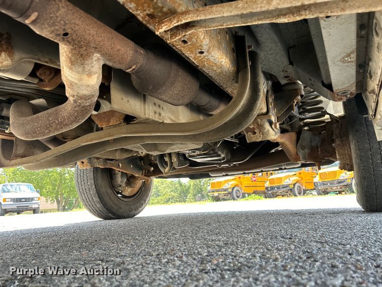image for item NM9857 2008 Ford E150 van