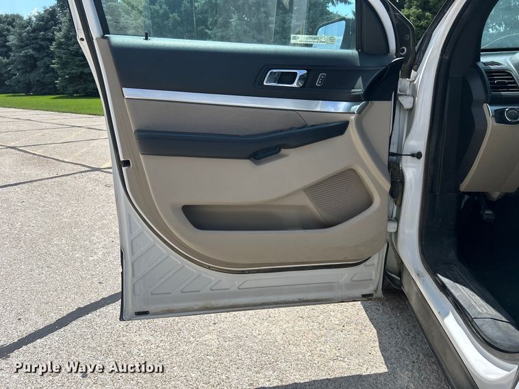 image for item NM9858 2019 Ford Explorer SUV