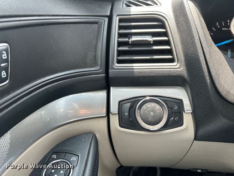 image for item NM9858 2019 Ford Explorer SUV