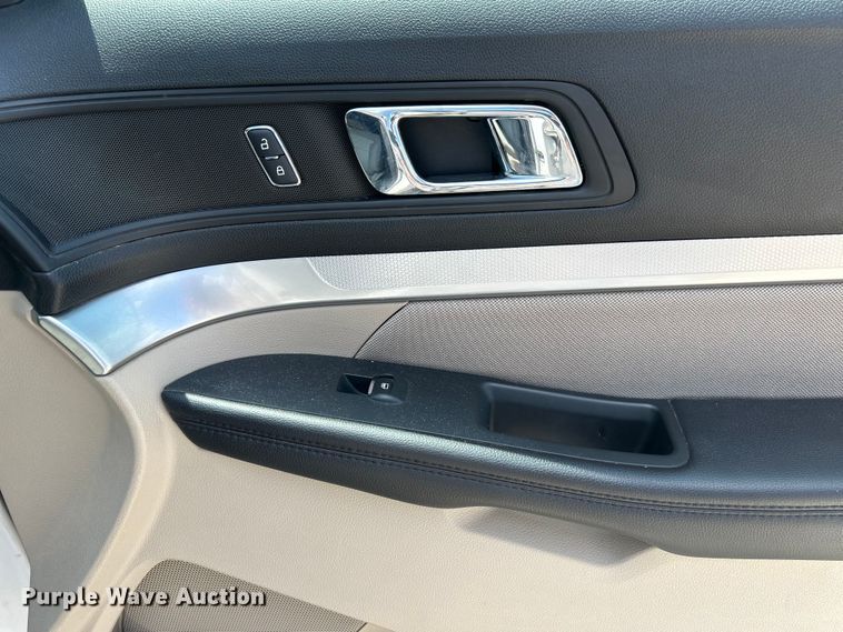 image for item NM9858 2019 Ford Explorer SUV