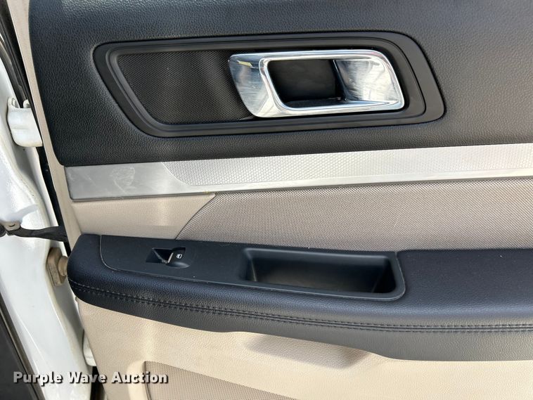 image for item NM9858 2019 Ford Explorer SUV