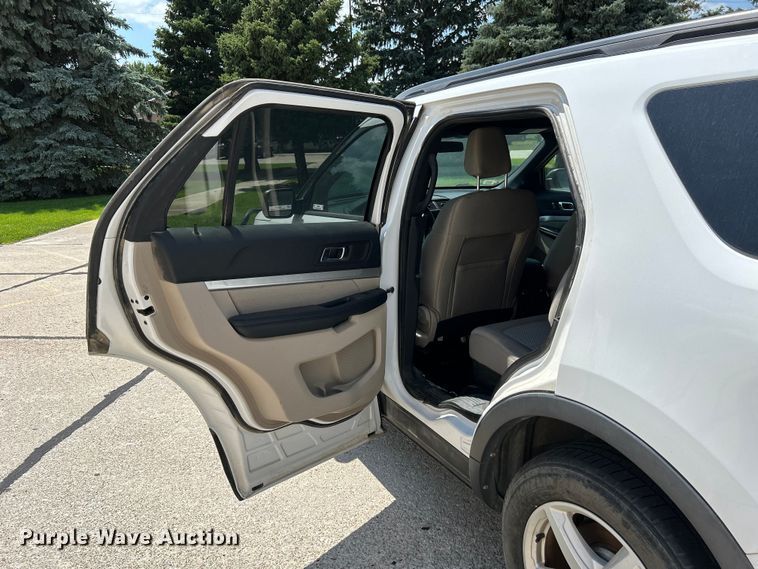 image for item NM9858 2019 Ford Explorer SUV