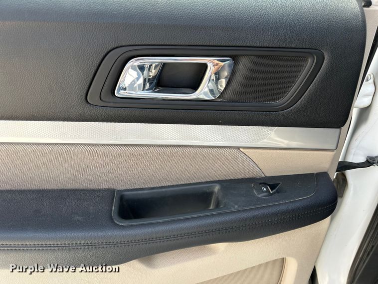 image for item NM9858 2019 Ford Explorer SUV