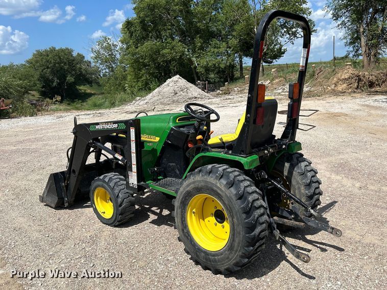 image for item NM9863 2003 John Deere 4110 MFWD tractor
