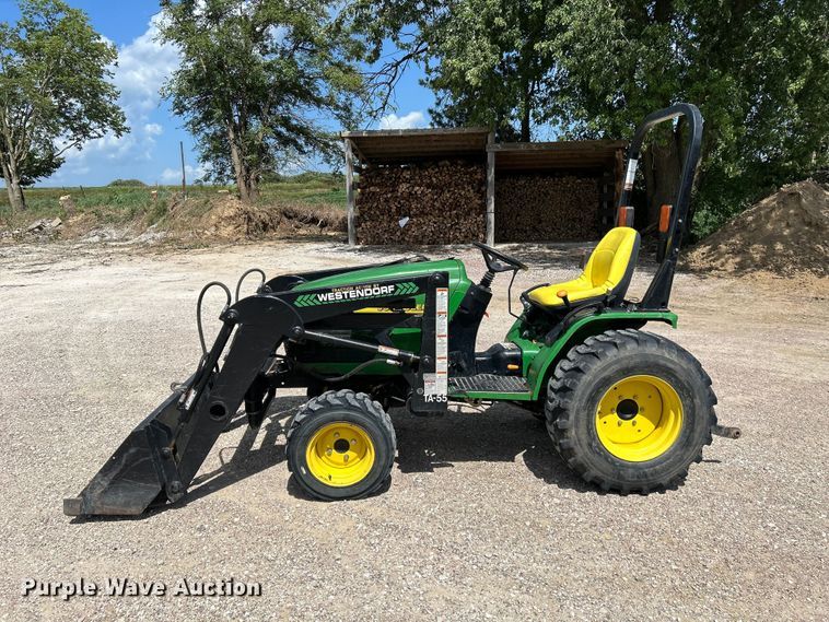 image for item NM9863 2003 John Deere 4110 MFWD tractor