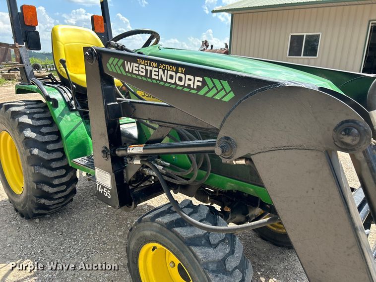 image for item NM9863 2003 John Deere 4110 MFWD tractor