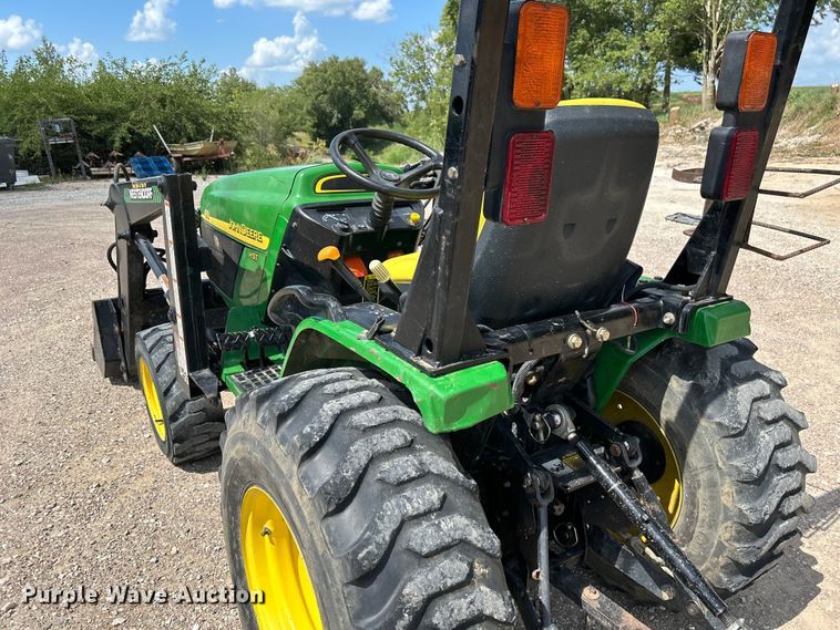 image for item NM9863 2003 John Deere 4110 MFWD tractor