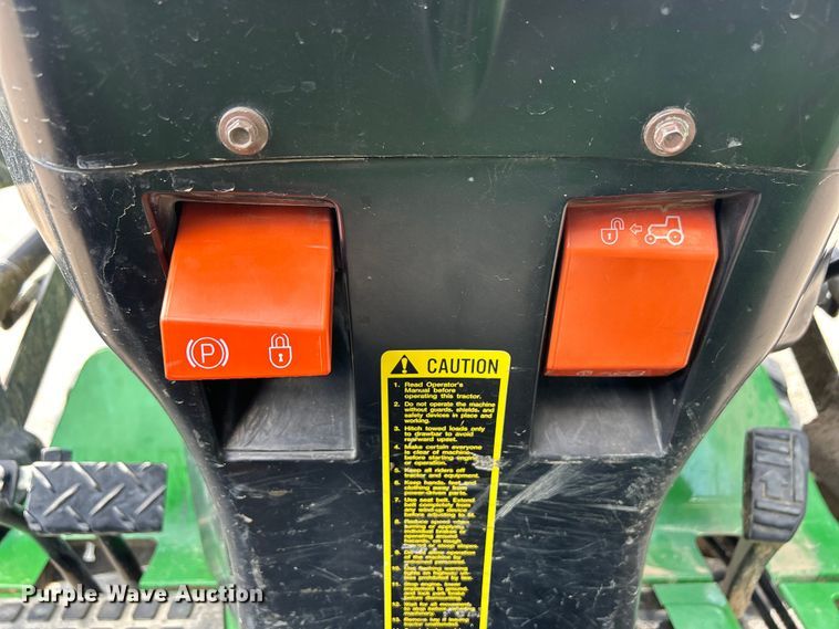 image for item NM9863 2003 John Deere 4110 MFWD tractor