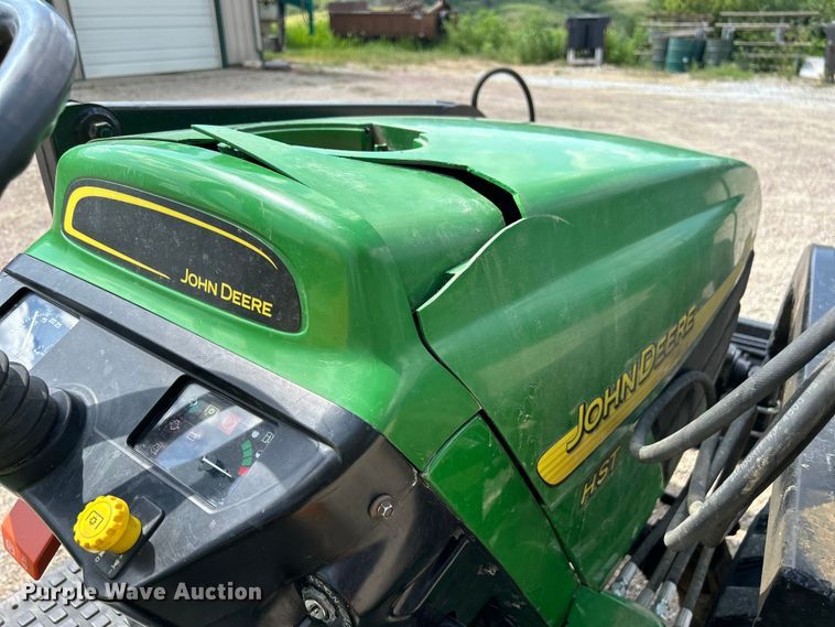 image for item NM9863 2003 John Deere 4110 MFWD tractor