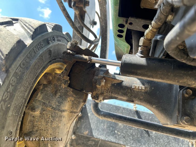 image for item NM9863 2003 John Deere 4110 MFWD tractor