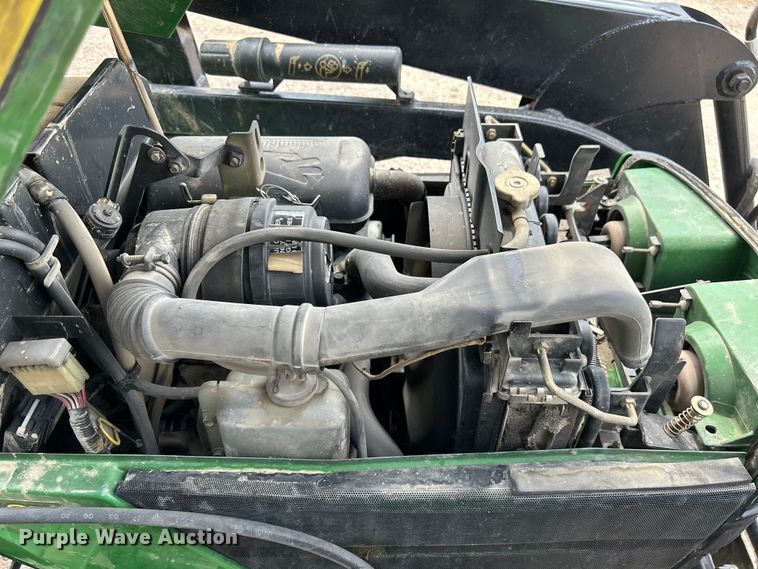 image for item NM9863 2003 John Deere 4110 MFWD tractor