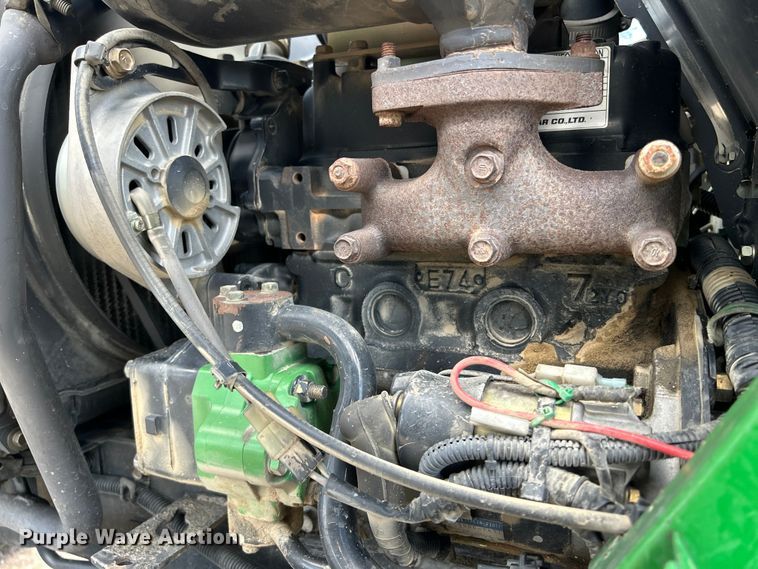 image for item NM9863 2003 John Deere 4110 MFWD tractor