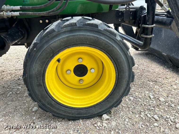 image for item NM9863 2003 John Deere 4110 MFWD tractor