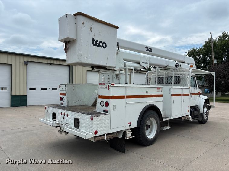 image for item NM9873 1999 International 4700 bucket truck