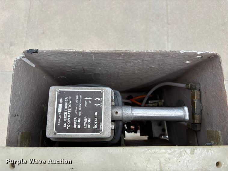 image for item NM9873 1999 International 4700 bucket truck