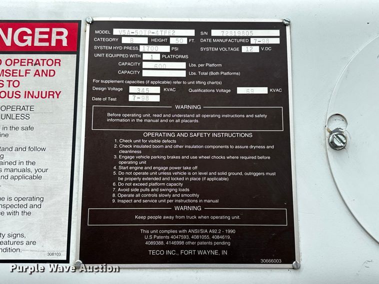 image for item NM9873 1999 International 4700 bucket truck