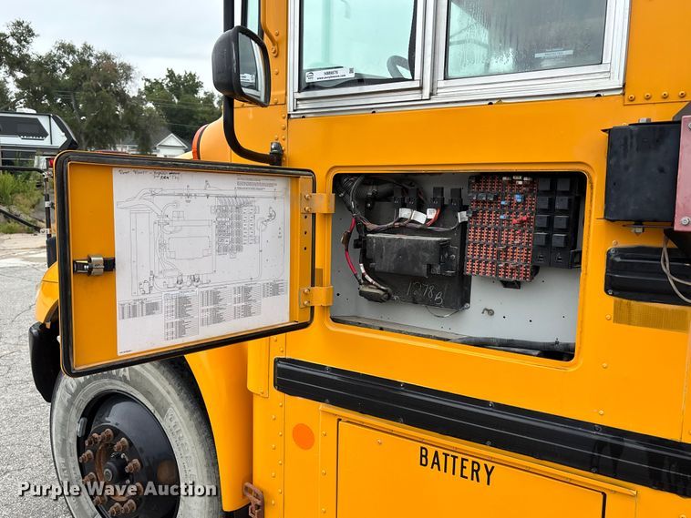image for item NM9876 2014 Ic Bus PB105 school bus